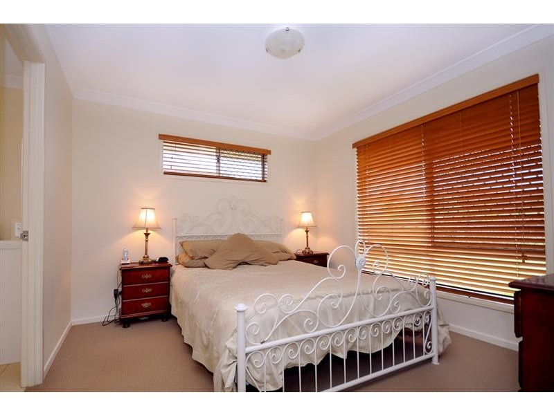 37 Sunset Drive, Glenvale QLD 4350