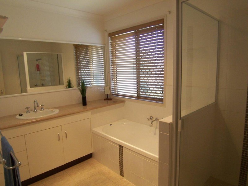 3/17 Hennenlotter Court, Kearneys Spring QLD 4350