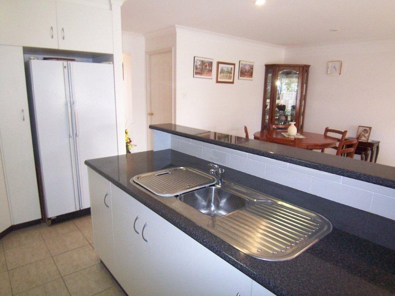 3/17 Hennenlotter Court, Kearneys Spring QLD 4350