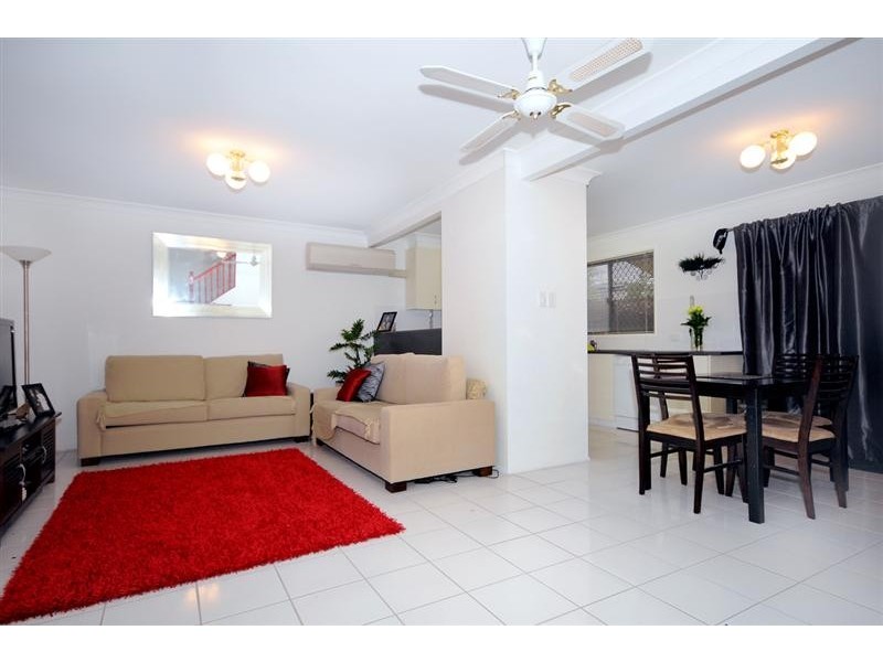 Unit 5/251. Herries Street, Newtown QLD 4350