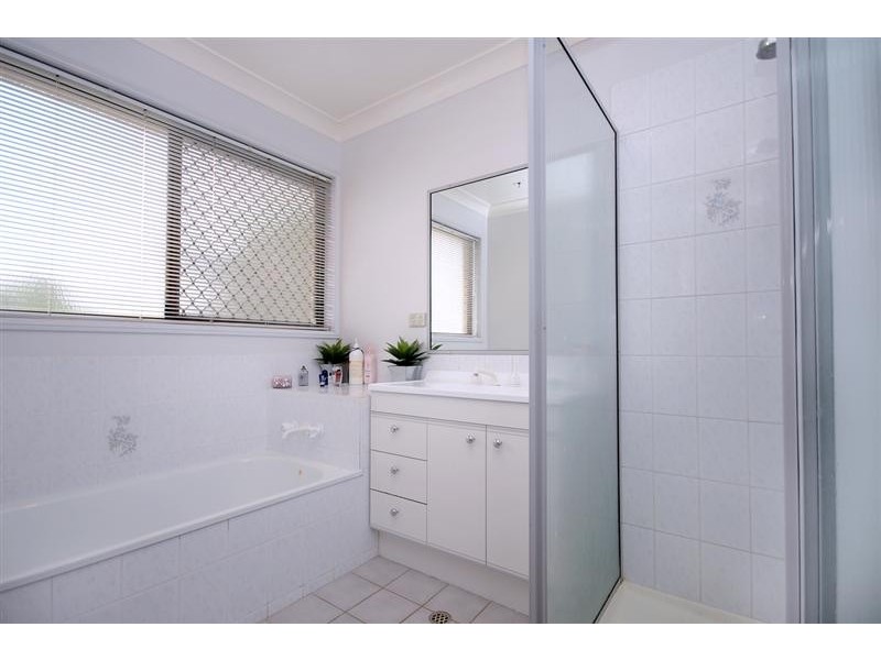 Unit 5/251. Herries Street, Newtown QLD 4350