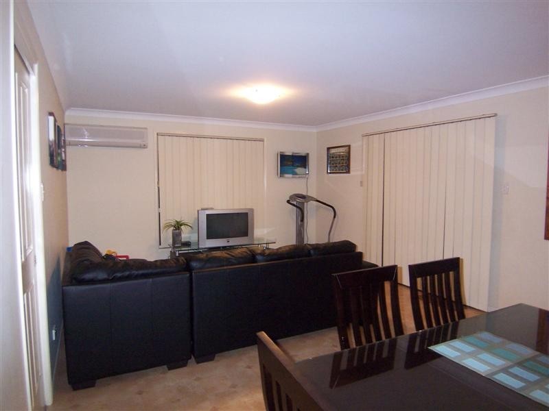 15 Black Court, Wilsonton QLD 4350