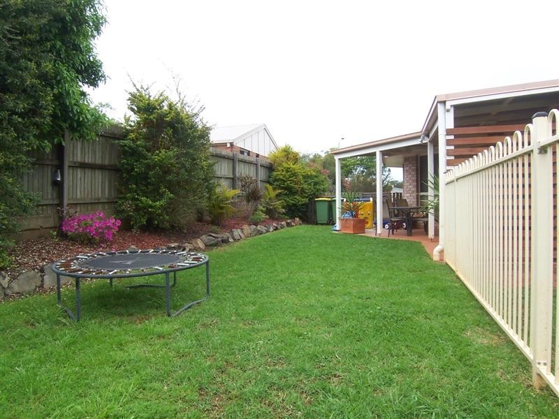 15 Black Court, Wilsonton QLD 4350