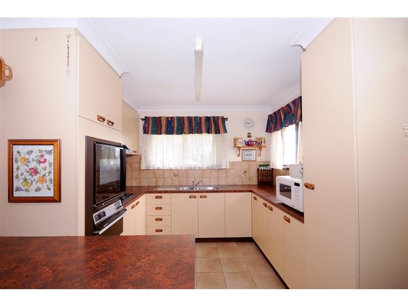 16 Marwedel Street, Kearneys Spring QLD 4350