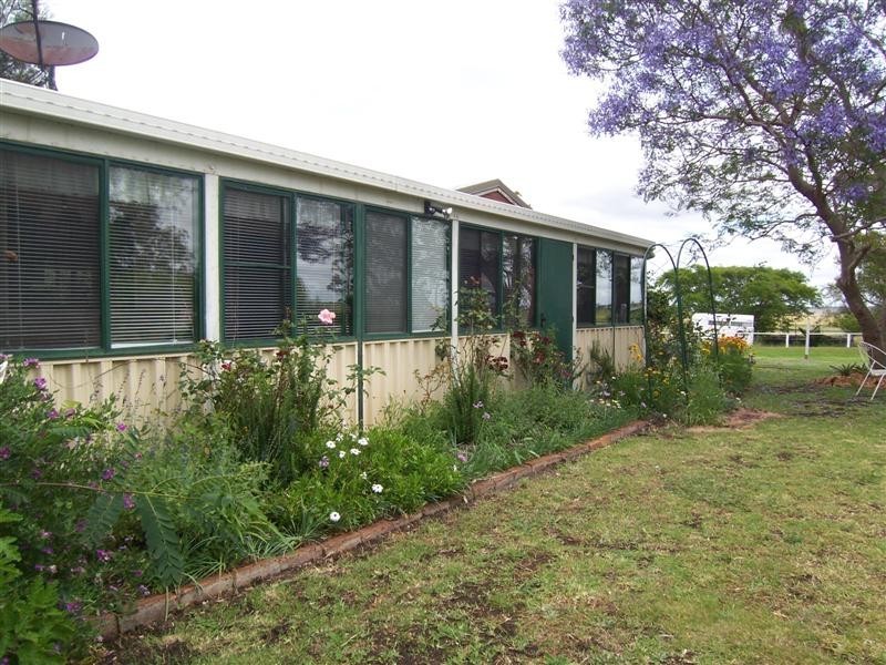 11 Louttit Court, Gowrie Mountain QLD 4350