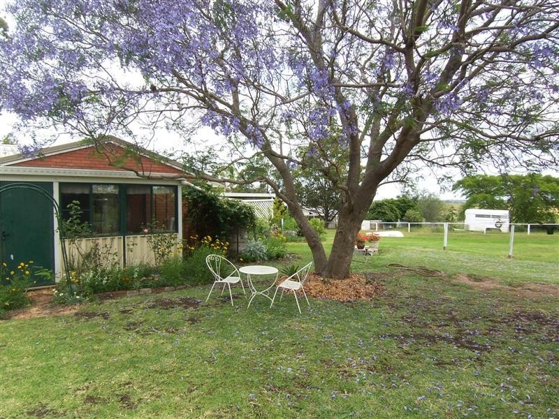 11 Louttit Court, Gowrie Mountain QLD 4350