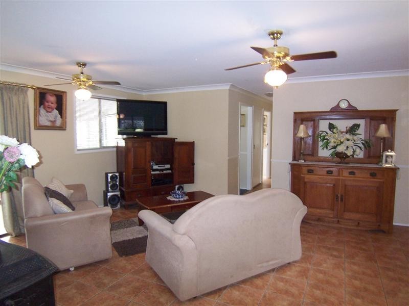 11 Louttit Court, Gowrie Mountain QLD 4350