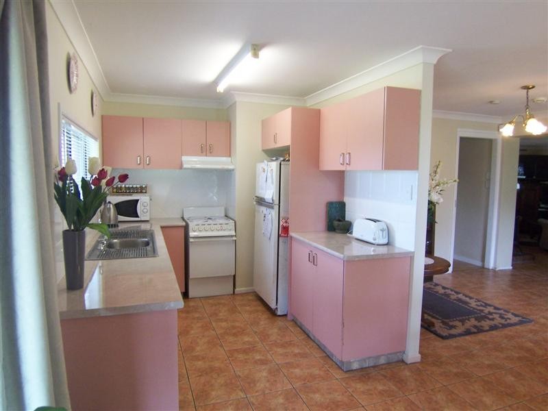 11 Louttit Court, Gowrie Mountain QLD 4350