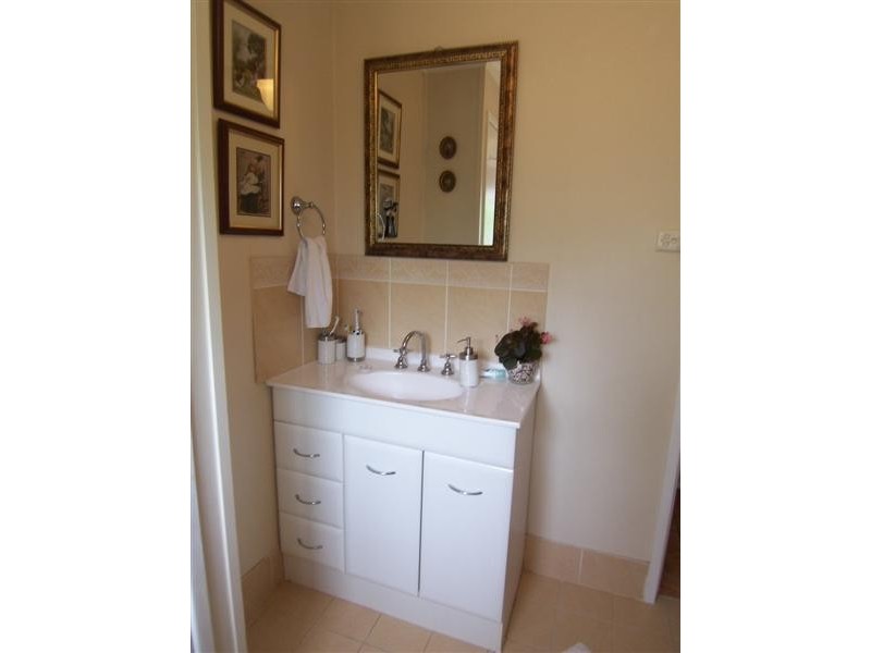 11 Louttit Court, Gowrie Mountain QLD 4350