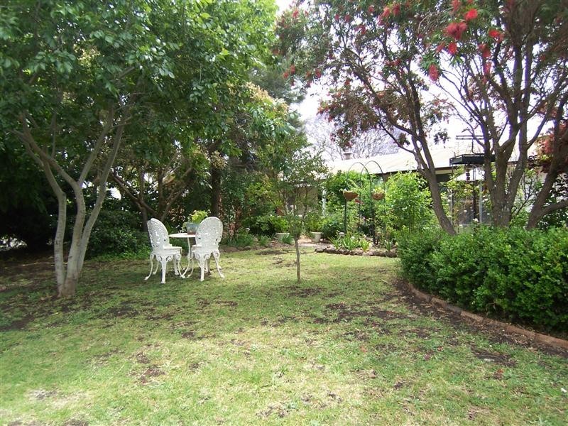 11 Louttit Court, Gowrie Mountain QLD 4350