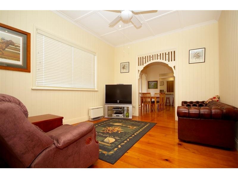 5. Gladstone Street, Newtown QLD 4350