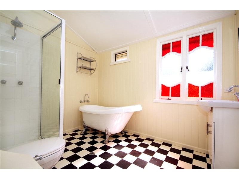 5. Gladstone Street, Newtown QLD 4350