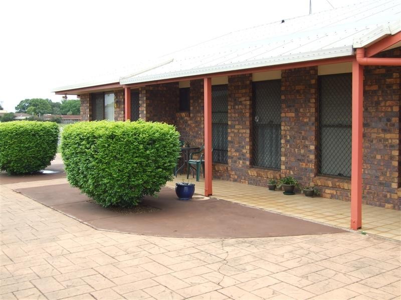 1/387. Greenwattle Street, Wilsonton QLD 4350