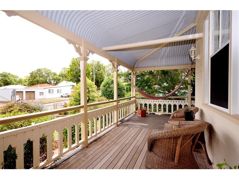 204 South Street, South Toowoomba QLD 4350