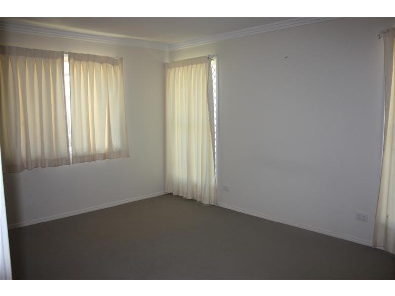 33 Willowburn Drive, Wilsonton QLD 4350