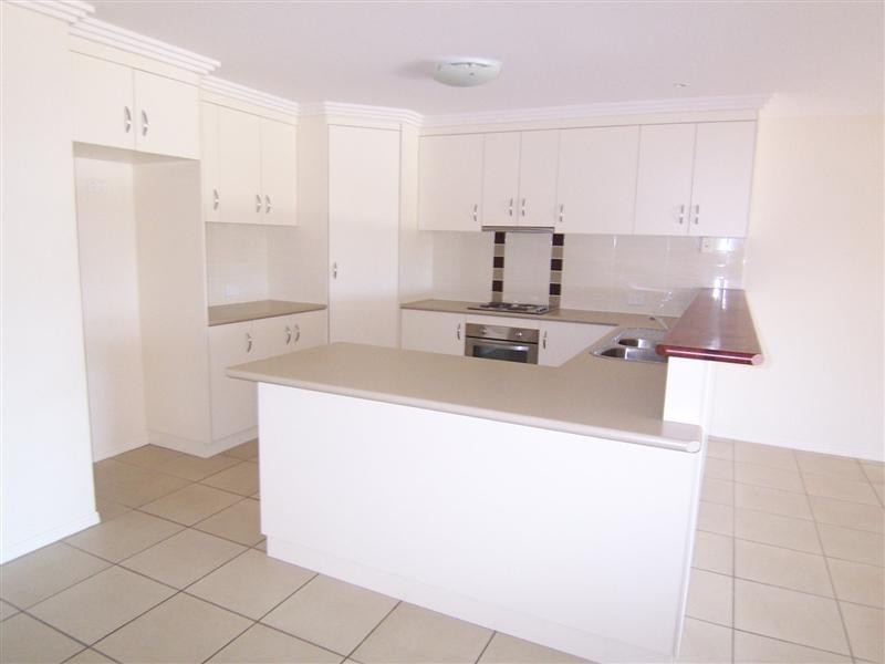 33 Willowburn Drive, Wilsonton QLD 4350