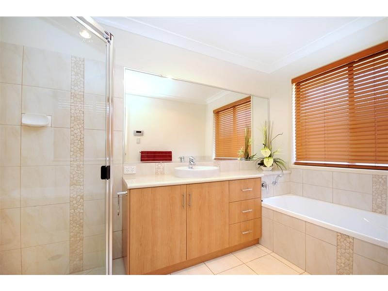 66 Polzin Road, Highfields QLD 4352