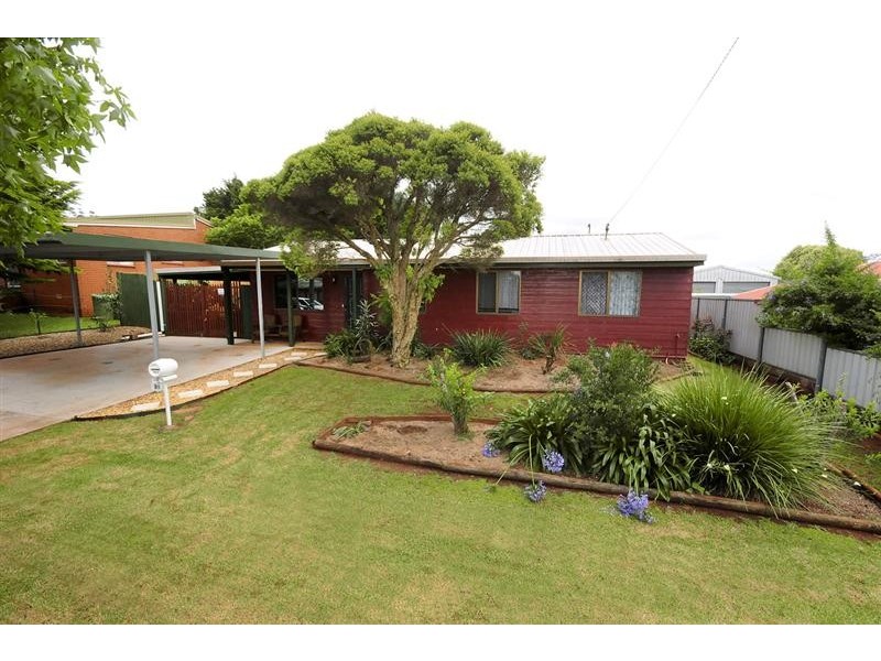 21 Seppelt Street, Wilsonton Heights QLD 4350