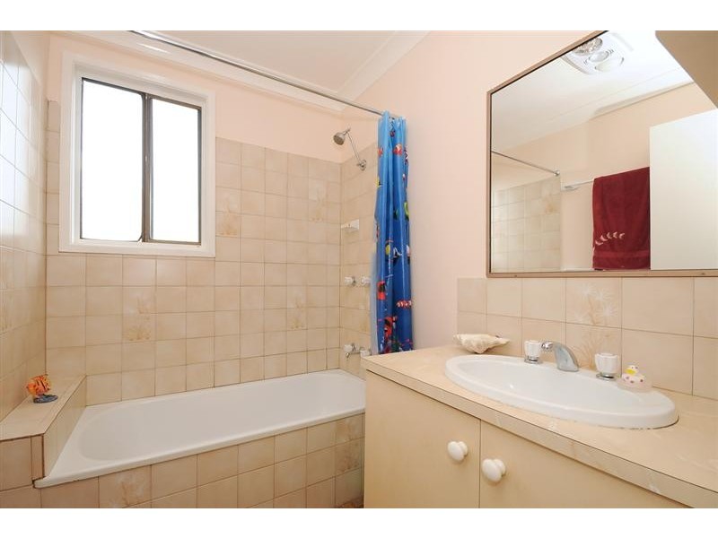 21 Seppelt Street, Wilsonton Heights QLD 4350