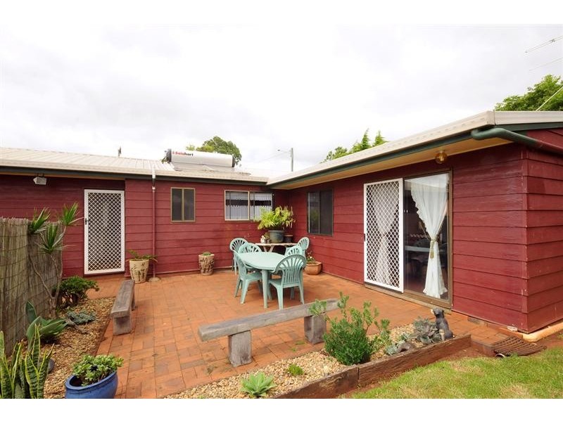 21 Seppelt Street, Wilsonton Heights QLD 4350