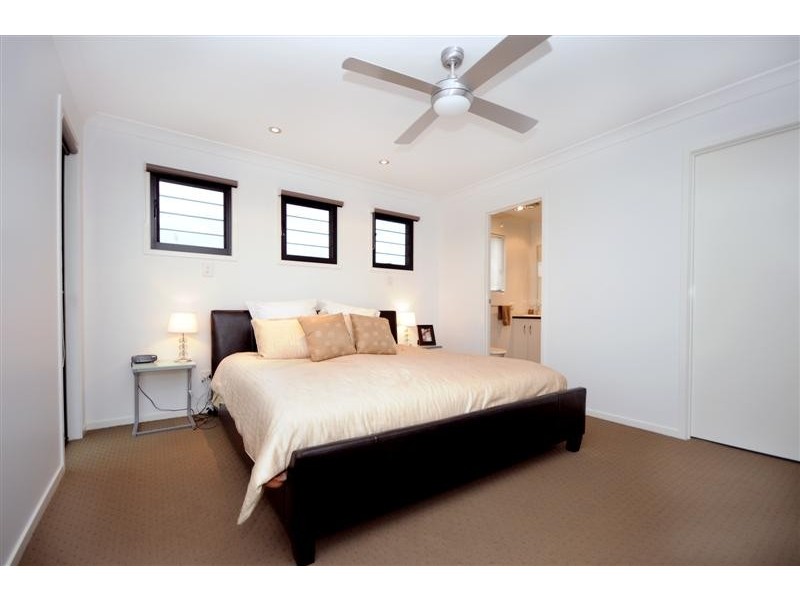 16 Moorina Drive, Harristown QLD 4350