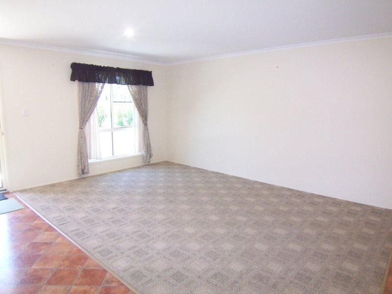 22 East Street, Kingsthorpe QLD 4400