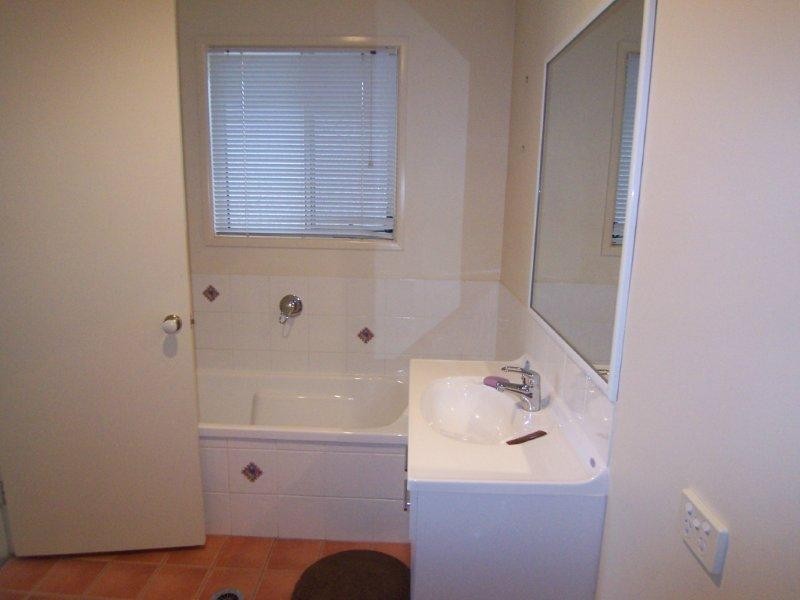 22 East Street, Kingsthorpe QLD 4400