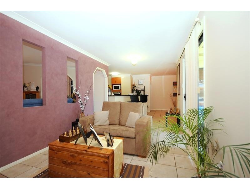 3 Menzies Street, Middle Ridge QLD 4350
