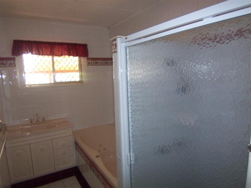 88. Drayton Rd, Harristown QLD 4350