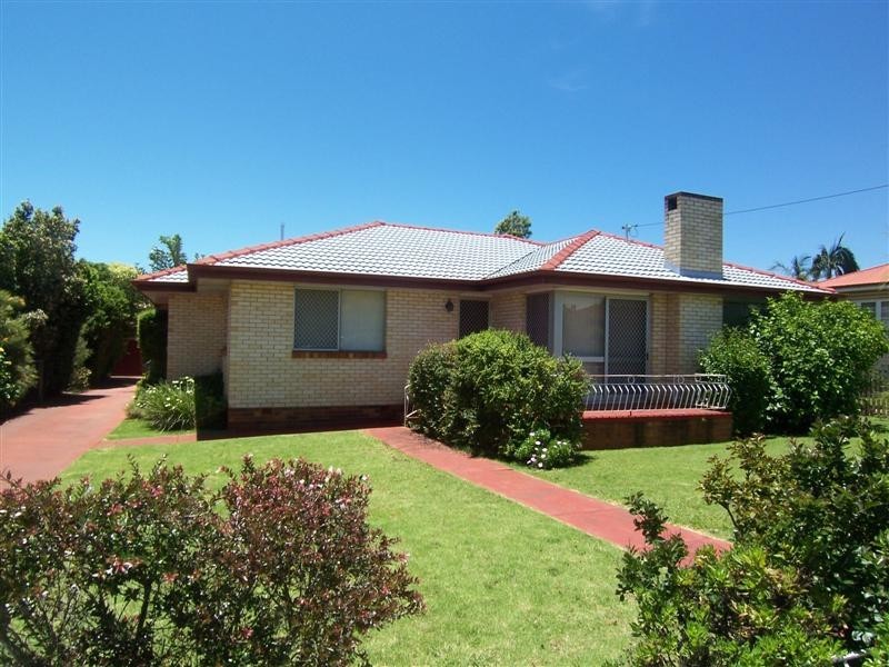 88. Drayton Rd, Harristown QLD 4350
