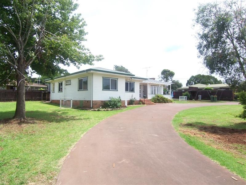 189 Ramsay Street, Centenary Heights QLD 4350
