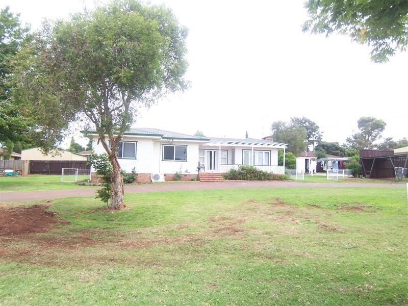 189 Ramsay Street, Centenary Heights QLD 4350
