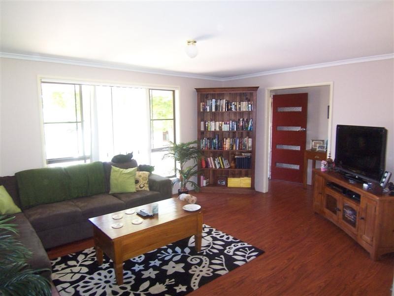 27 Coates Street, Kearneys Spring QLD 4350