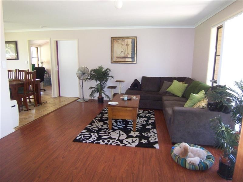 27 Coates Street, Kearneys Spring QLD 4350