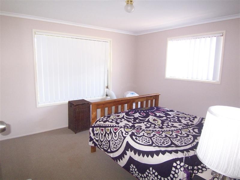 27 Coates Street, Kearneys Spring QLD 4350