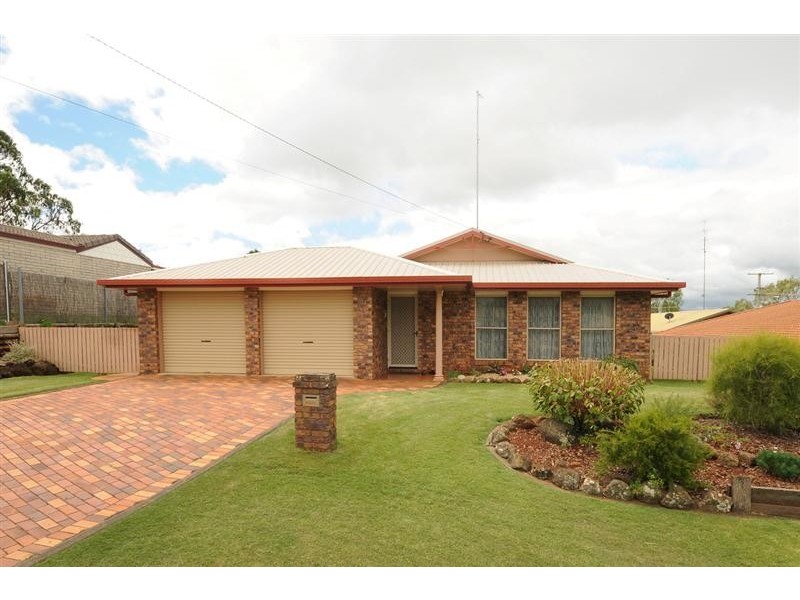 3 Dunemann Street, Kearneys Spring QLD 4350