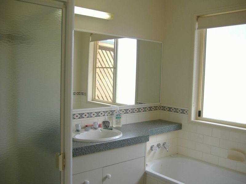 7  Neville Street, Meringandan West QLD 4352