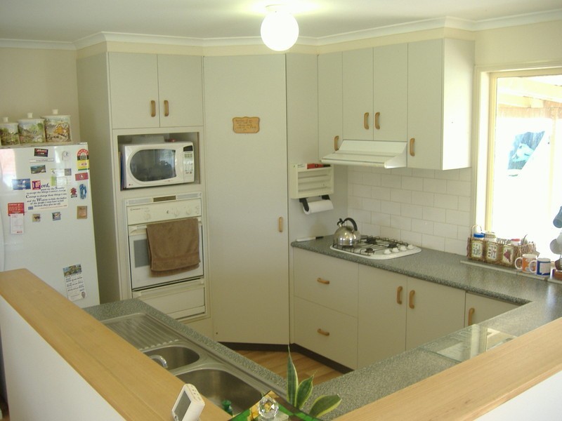 7  Neville Street, Meringandan West QLD 4352