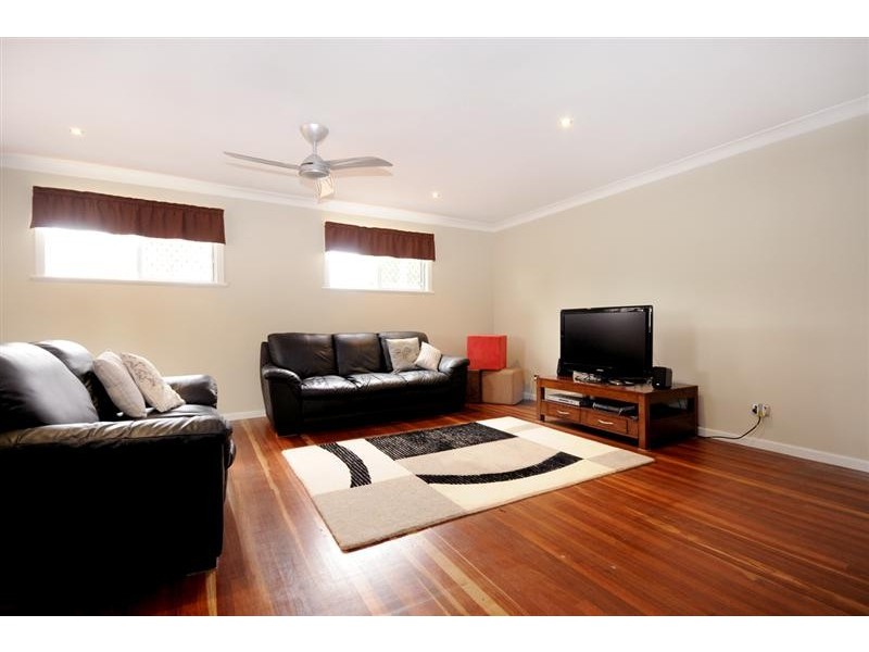 3 McHardy St, Centenary Heights QLD 4350