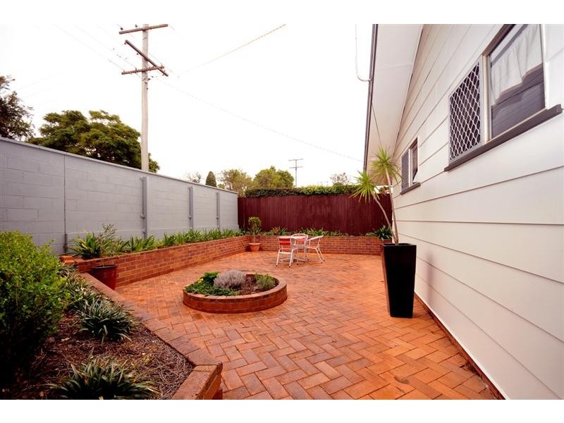 3 McHardy St, Centenary Heights QLD 4350