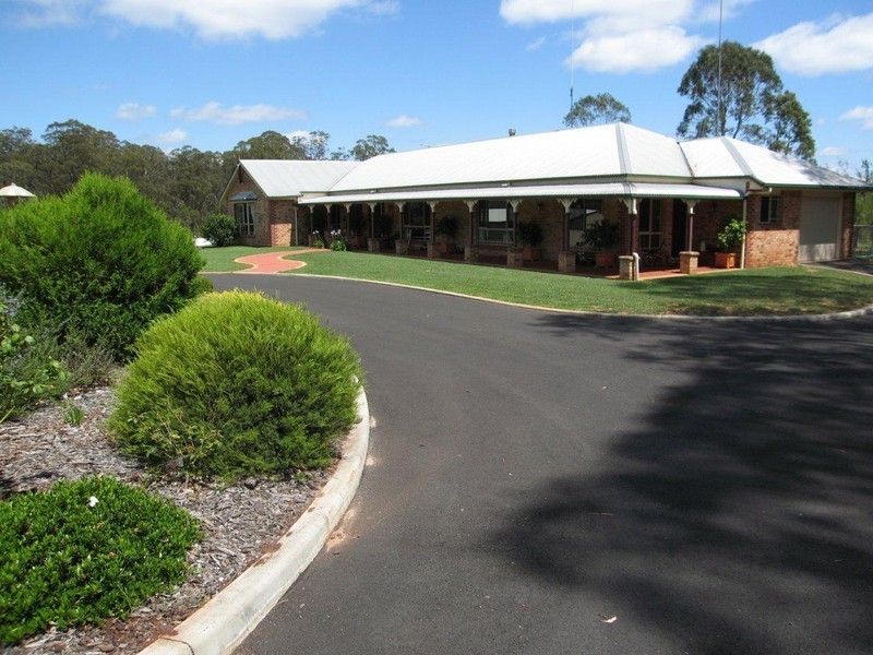 13 McEwan Road, Cabarlah QLD 4352