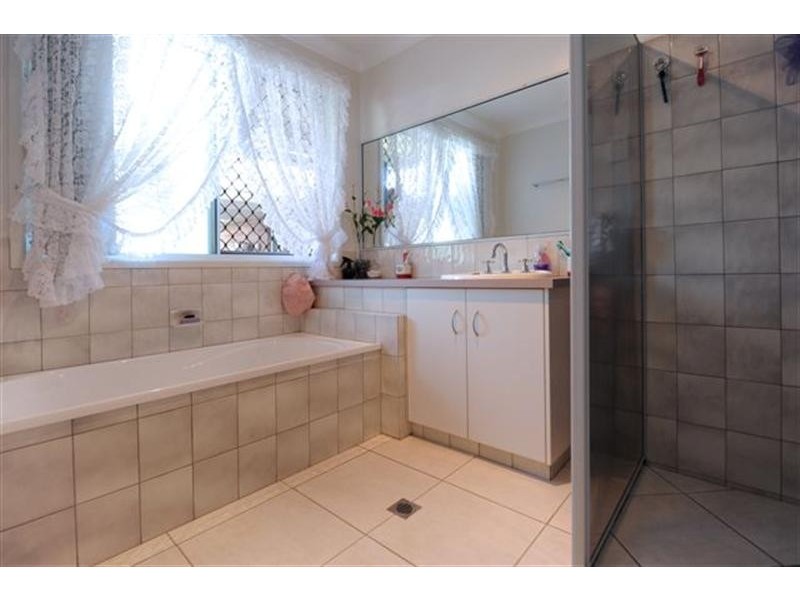 9 Gulligal Street, Kingsthorpe QLD 4400