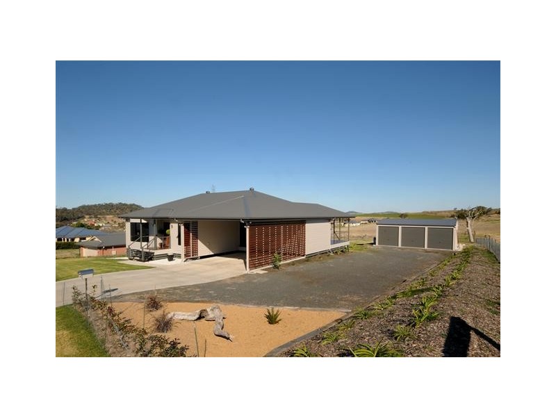 9 Kingston Road, Hodgson Vale QLD 4352
