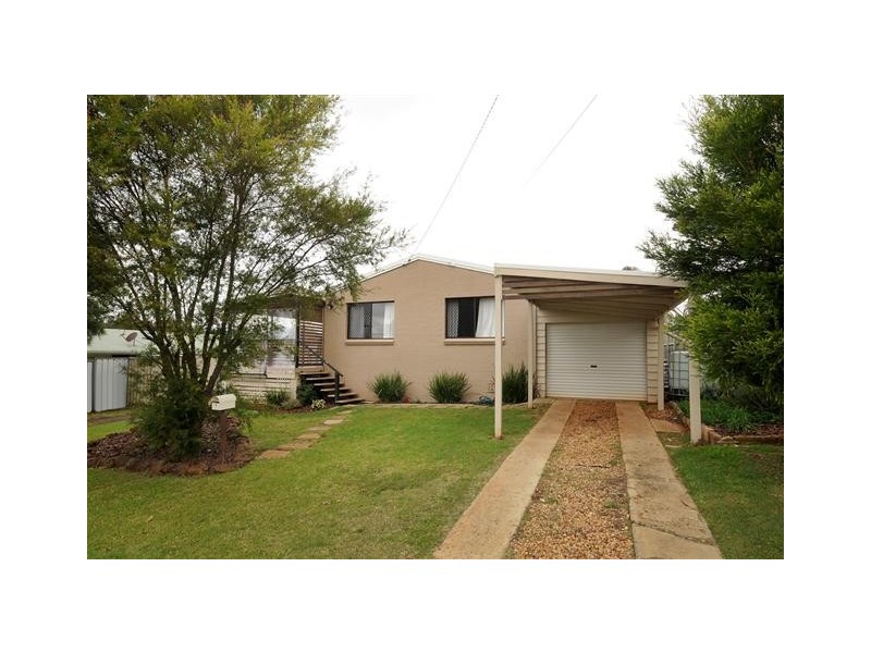 4 Marwedel Street, Kearneys Spring QLD 4350