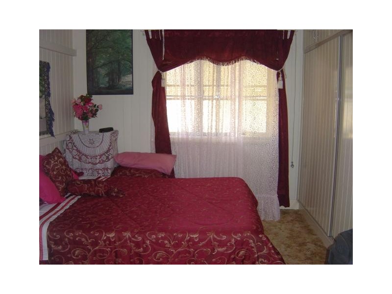 9 Norman Street, Allora QLD 4362