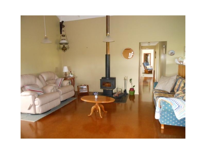 33 Stanley Street, Greenmount QLD 4359