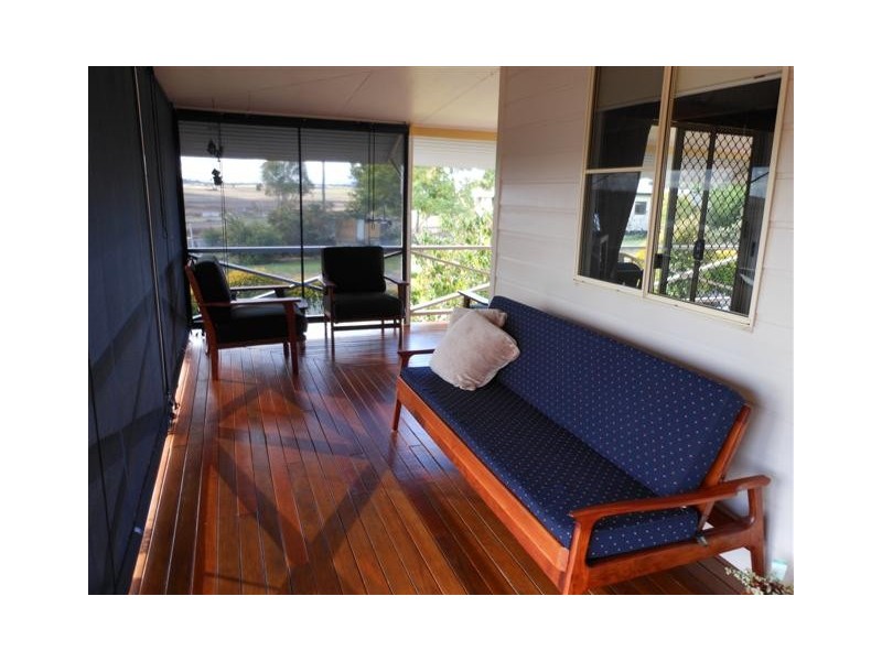 33 Stanley Street, Greenmount QLD 4359