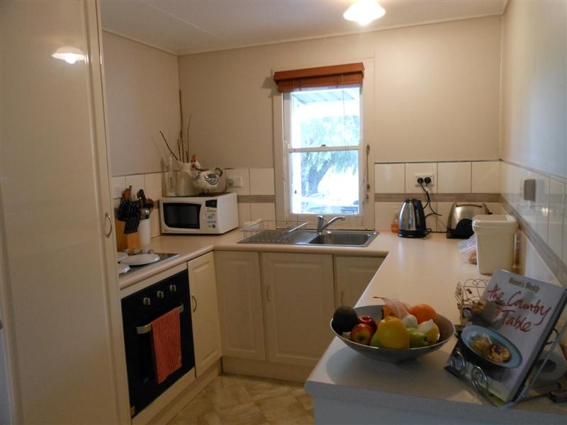 202 Drayton Wellcamp Rd, Glenvale QLD 4350