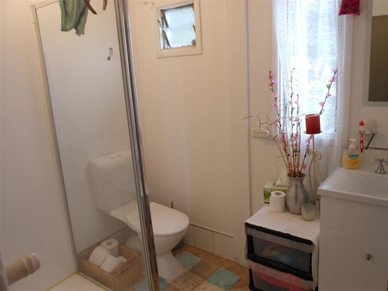 202 Drayton Wellcamp Rd, Glenvale QLD 4350