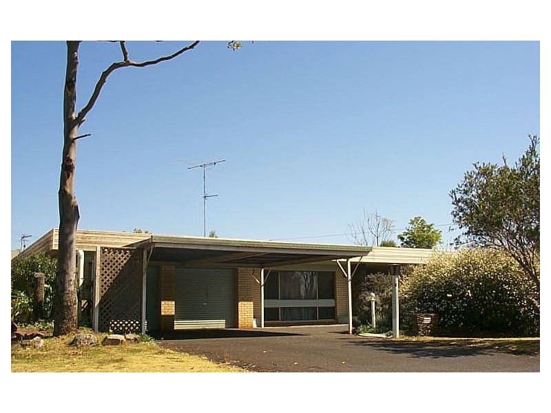 7 Wessex Street, Harristown QLD 4350